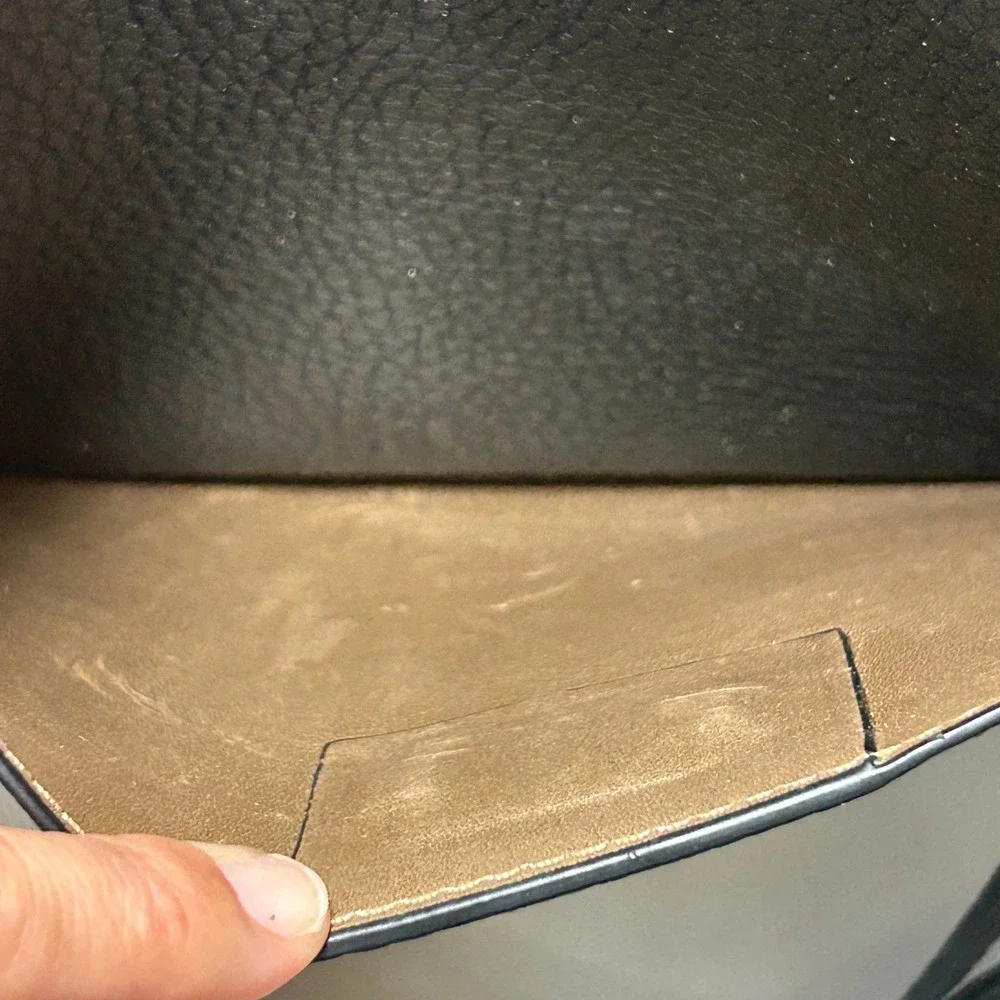 Lauren Ralph Lauren Black Faux‎ Leather Crossbody Bag Small Gold Hardware